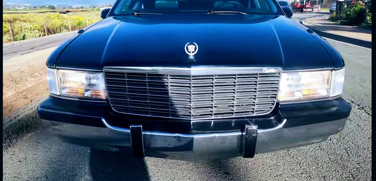 Cadillac-fleetwood-limousine-1994-blue-1