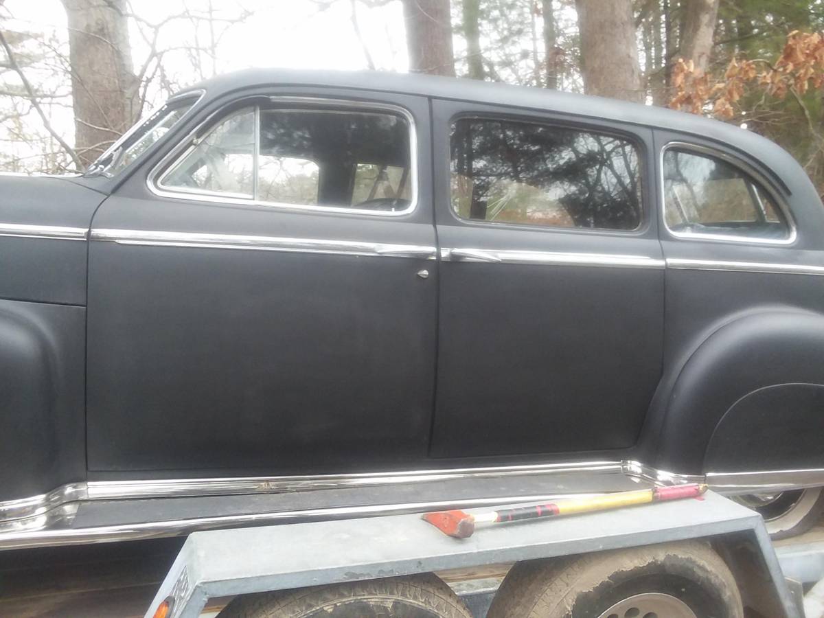 Cadillac-fleetwood-series-75-1947-black-13