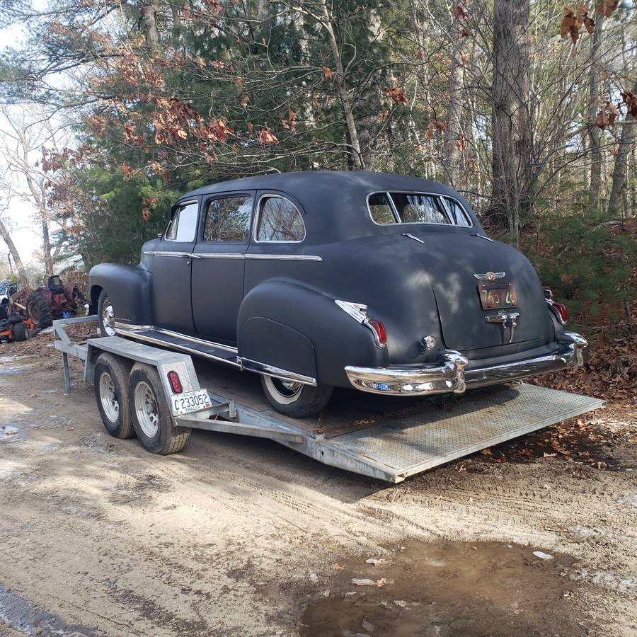 Cadillac-fleetwood-series-75-1947-black-3