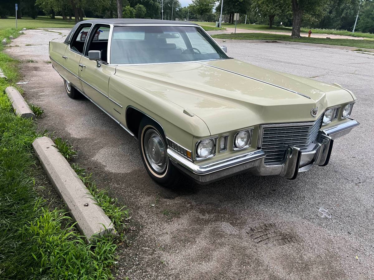 Cadillac-fleetwood-sixty-special-brougham-1972-custom-2