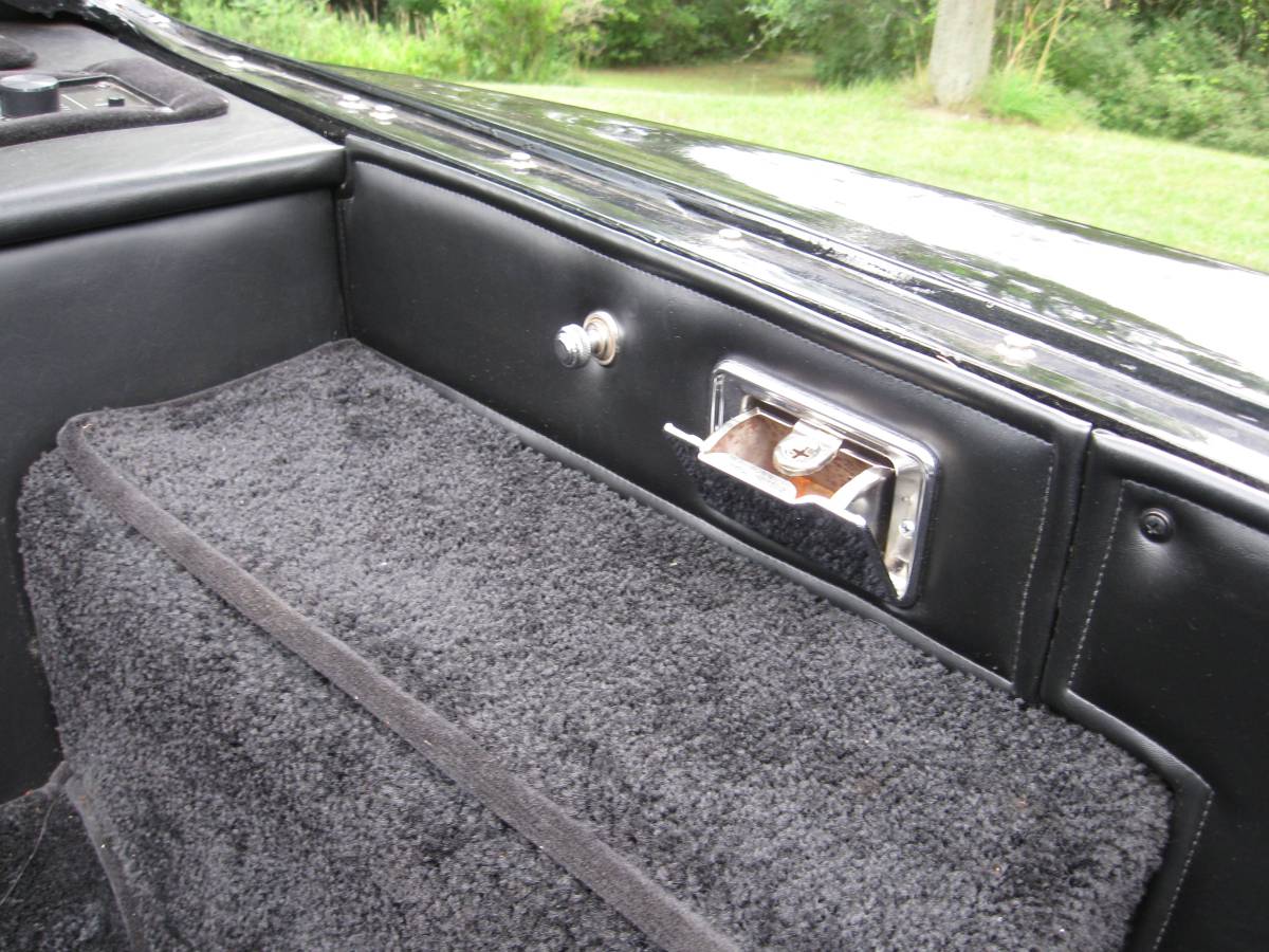 Cadillac-flower-car-1955-black-9