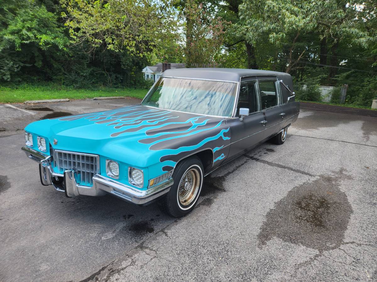 Cadillac-hearse-1972-1