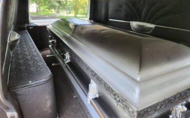 Cadillac-hearse-1972-10