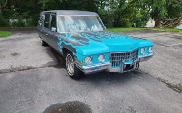 Cadillac-hearse-1972