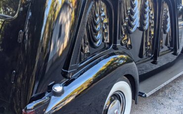 Cadillac-lasalle-1938-black-10