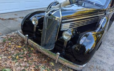 Cadillac-lasalle-1938-black-11