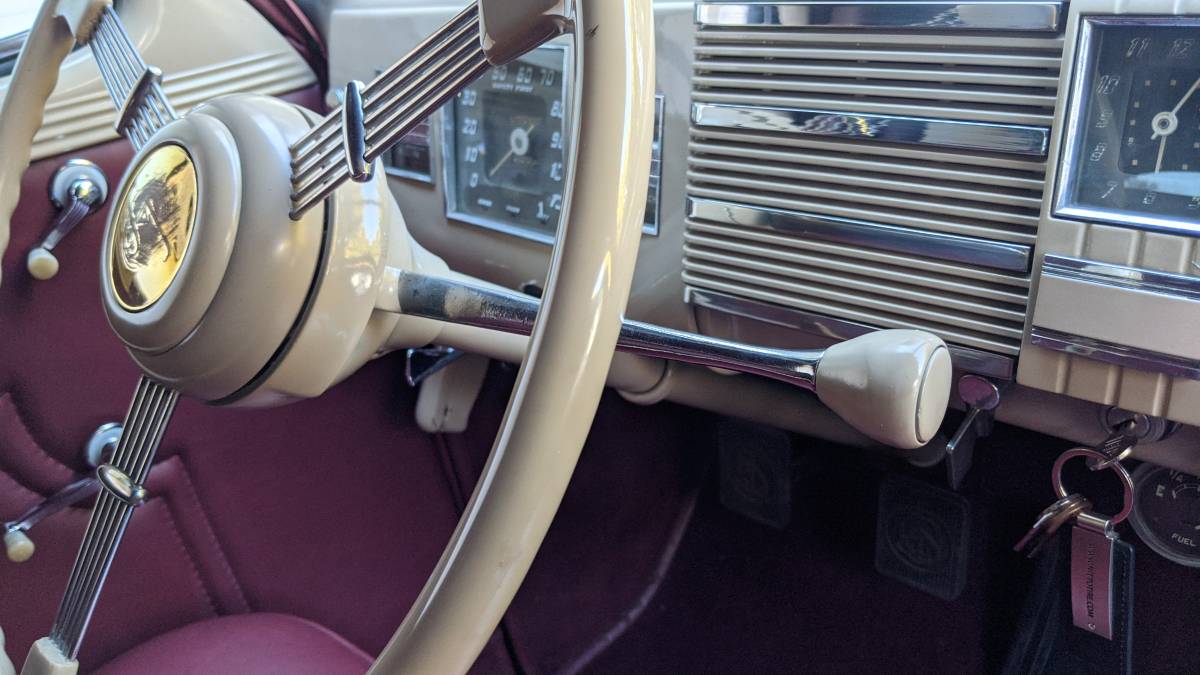 Cadillac-lasalle-1938-black-14