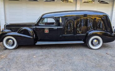 Cadillac-lasalle-1938-black-3
