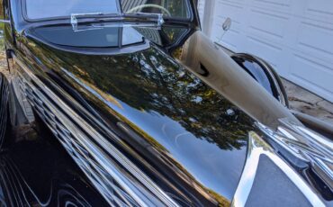 Cadillac-lasalle-1938-black-6