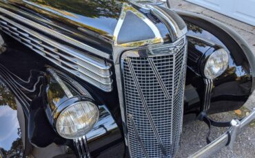 Cadillac-lasalle-1938-black-8