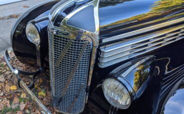 Cadillac-lasalle-1938-black-9