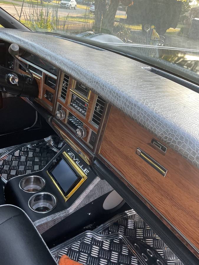 Cadillac-opera-coupe-1980-silver-14