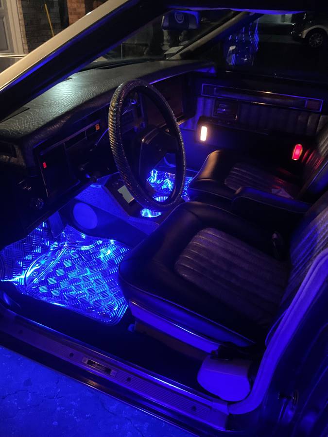 Cadillac-opera-coupe-1980-silver-20