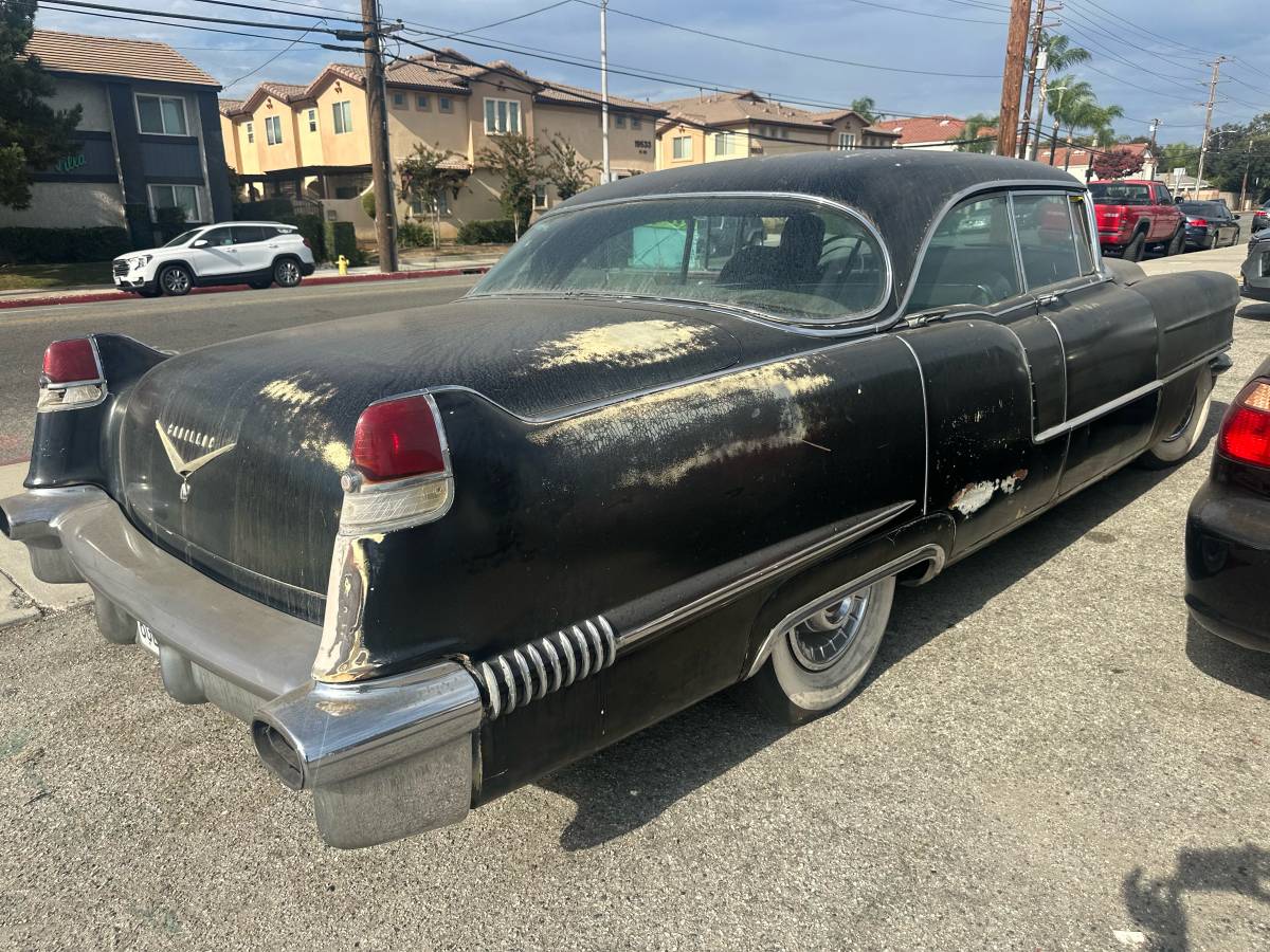 Cadillac-sedan-deville-1956-black-1