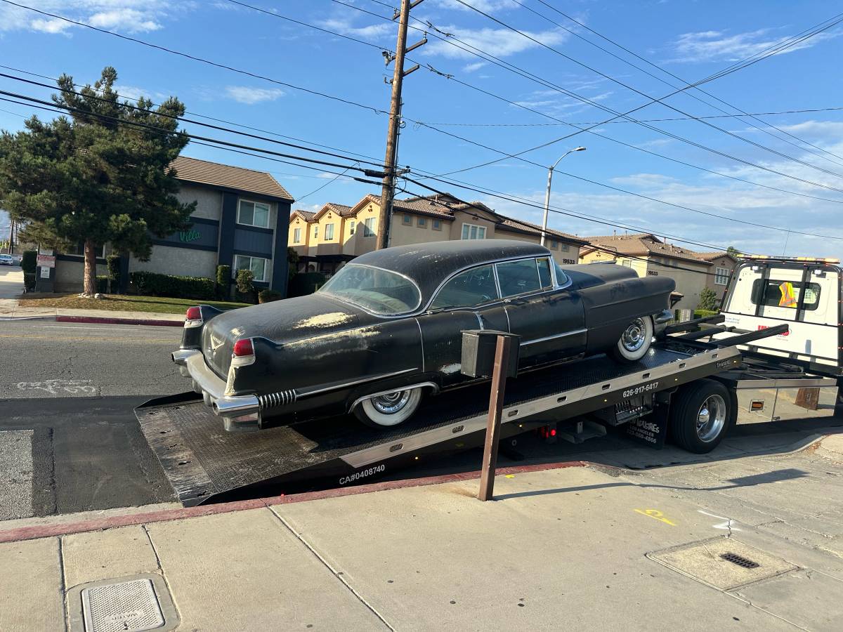 Cadillac-sedan-deville-1956-black-6