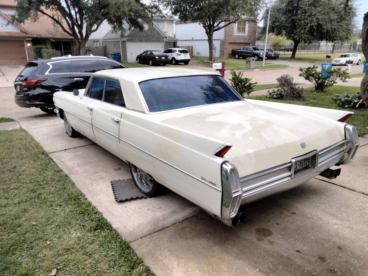 Cadillac-sedan-deville-1964-white-12