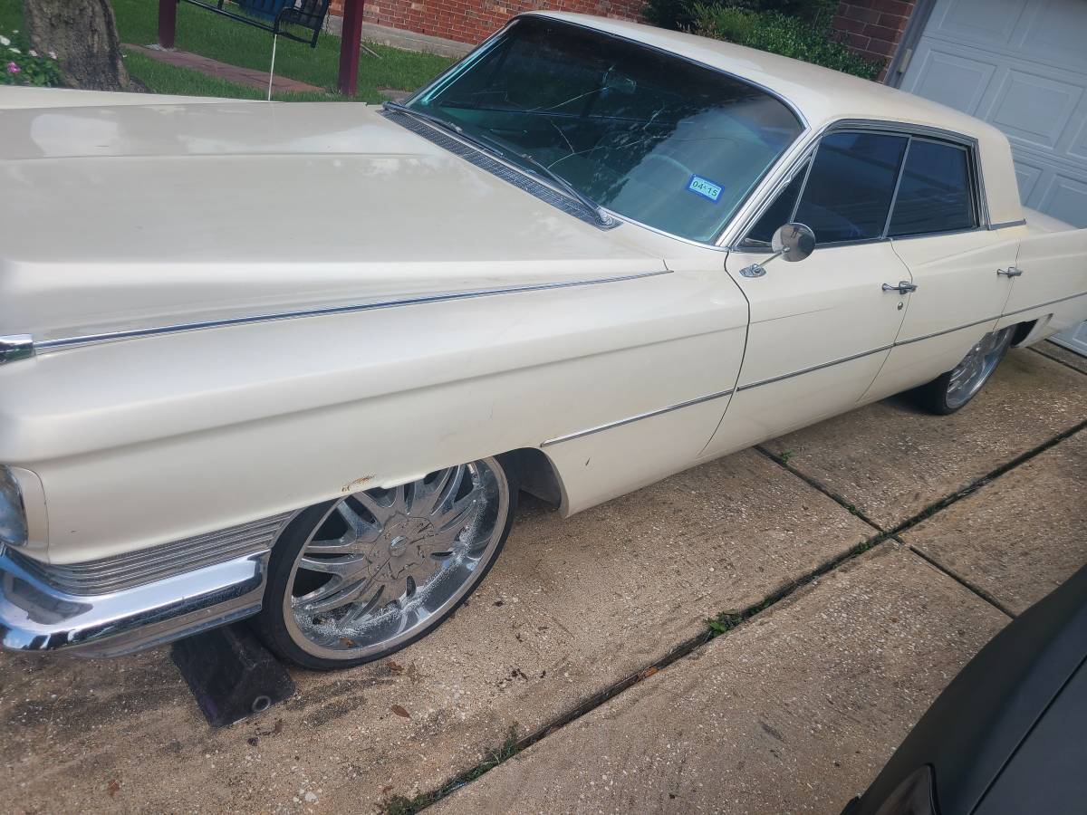 Cadillac-sedan-deville-1964-white-8