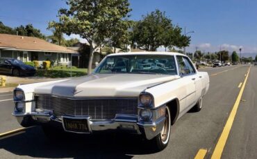 Cadillac-sedan-deville-1965-white-11