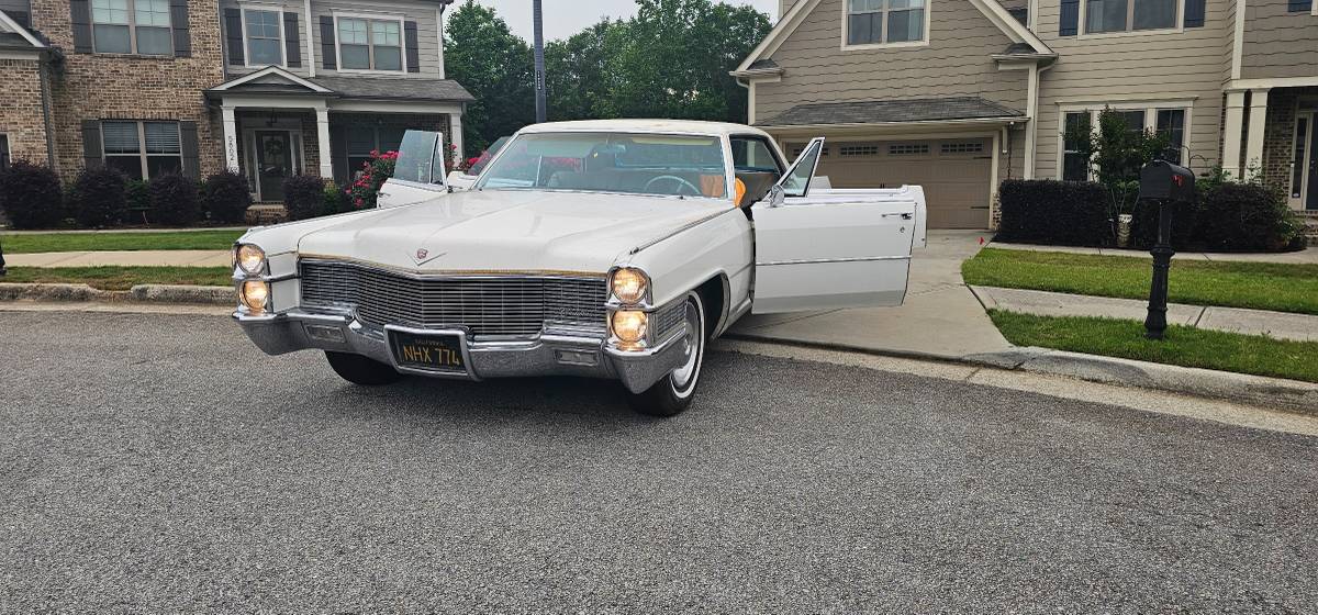 Cadillac-sedan-deville-1965-white-5