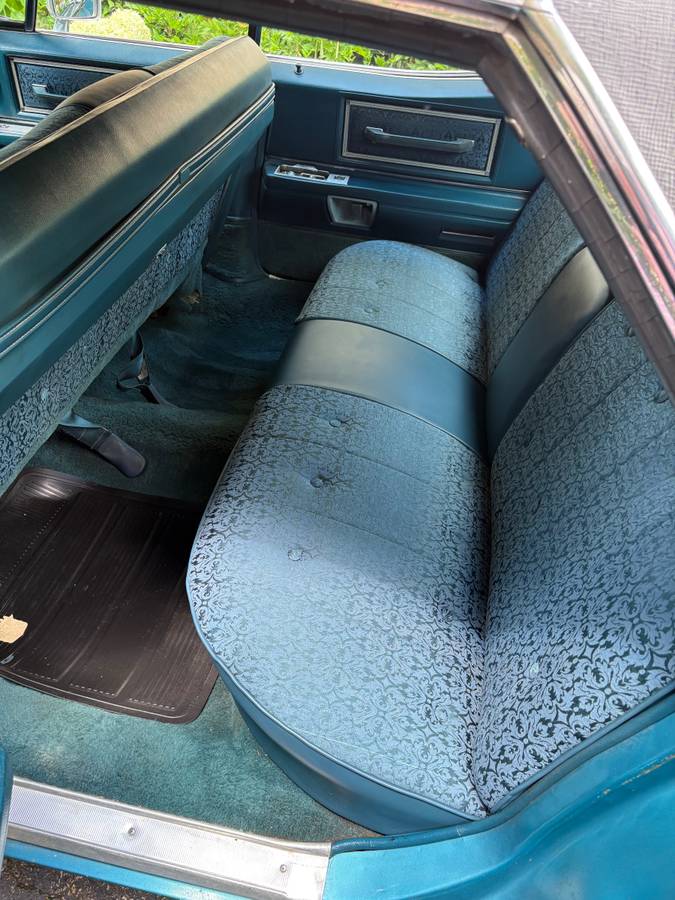 Cadillac-sedan-deville-1968-7