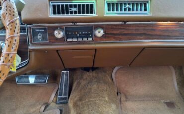 Cadillac-sedan-deville-1976-yellow-10