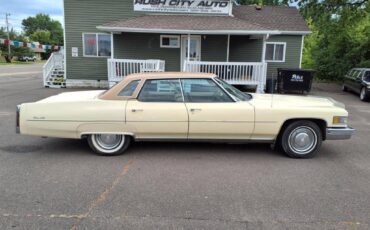 Cadillac-sedan-deville-1976-yellow-17
