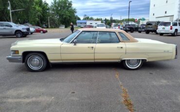 Cadillac-sedan-deville-1976-yellow-5