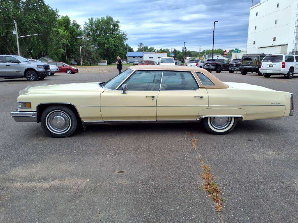 Cadillac-sedan-deville-1976-yellow-5
