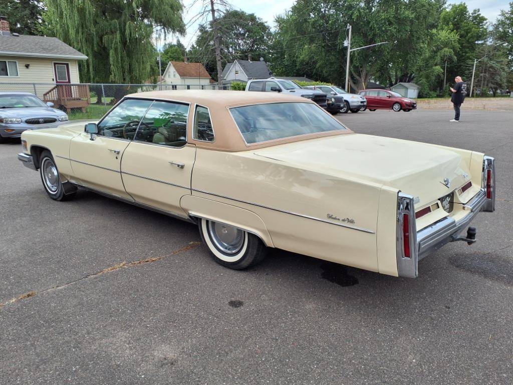 Cadillac-sedan-deville-1976-yellow-6