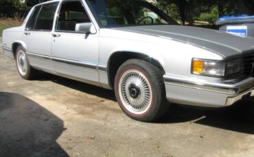 Cadillac-sedan-deville-1993-silver