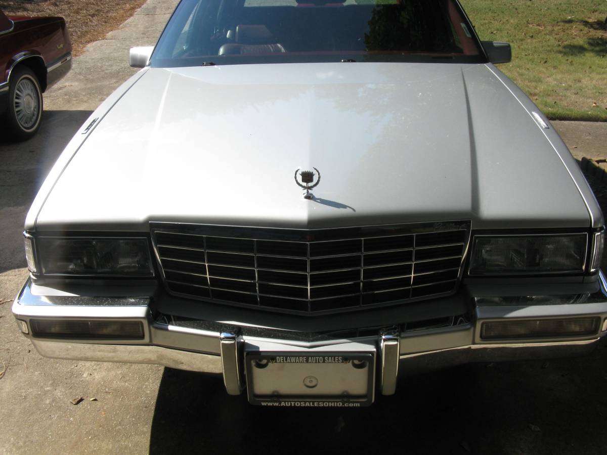 Cadillac-sedan-deville-1993-silver-6