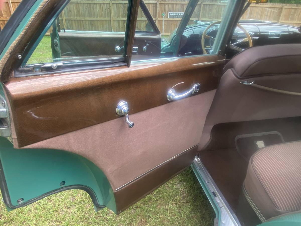 Cadillac-series-61-1948-green-10