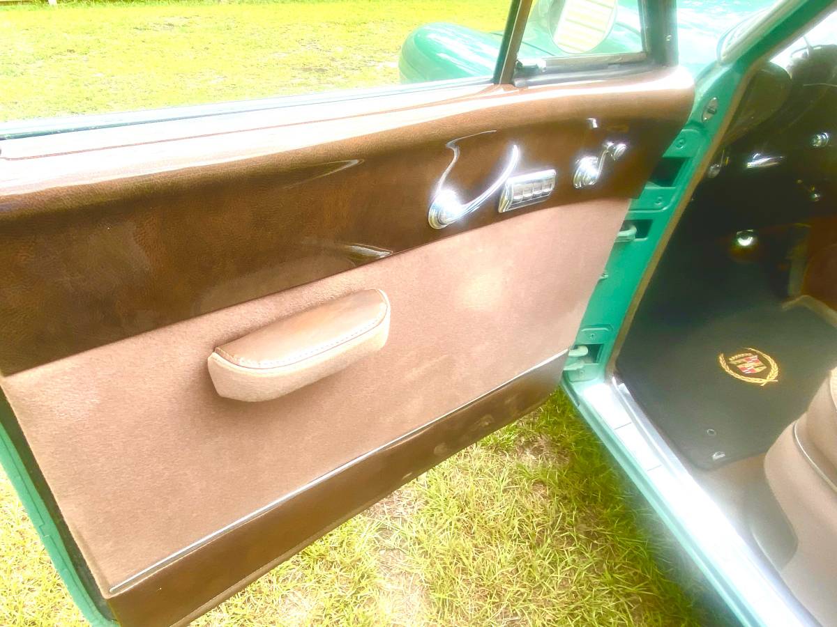Cadillac-series-61-1948-green-15