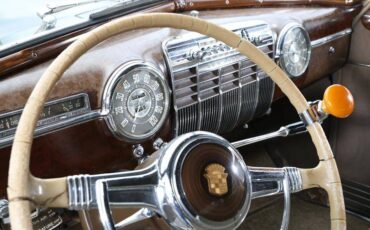 Cadillac-series-62-1941-1