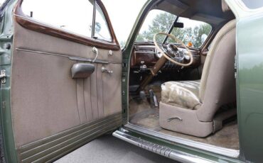 Cadillac-series-62-1941-13