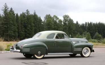 Cadillac-series-62-1941-4