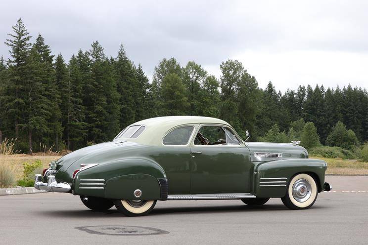 Cadillac-series-62-1941-4