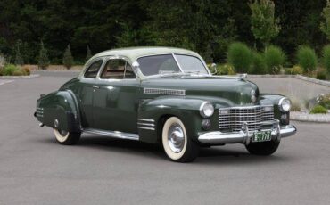 Cadillac-series-62-1941-5