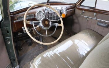 Cadillac-series-62-1941-8