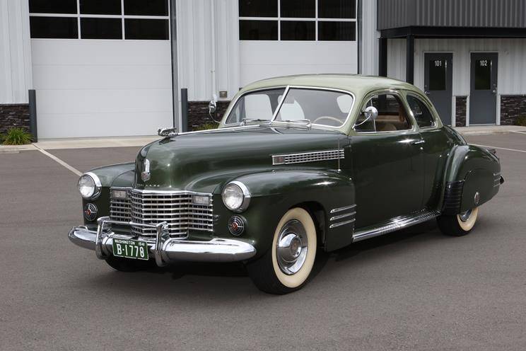 Cadillac-series-62-1941-9