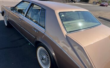 Cadillac-seville-1980-3