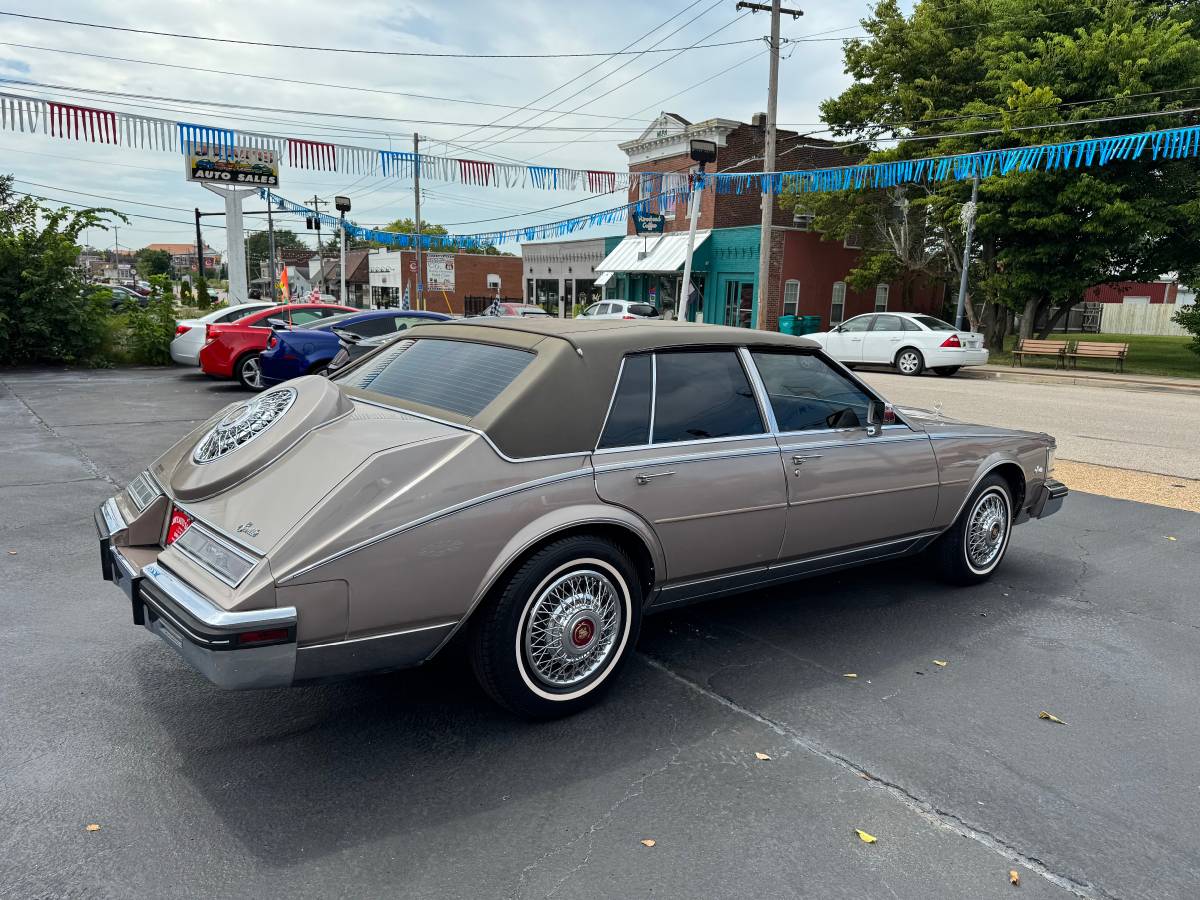 Cadillac-seville-1984-3