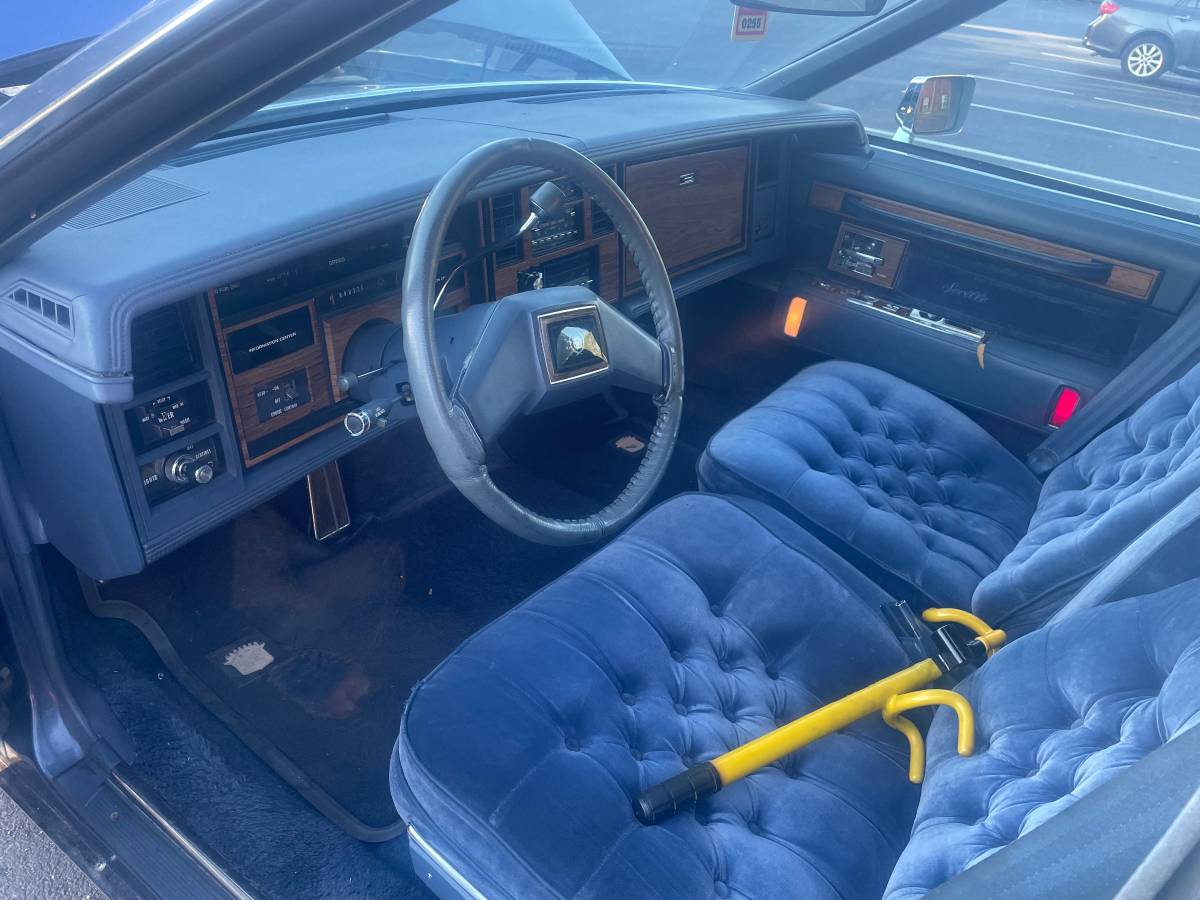 Cadillac-seville-1984-blue-1