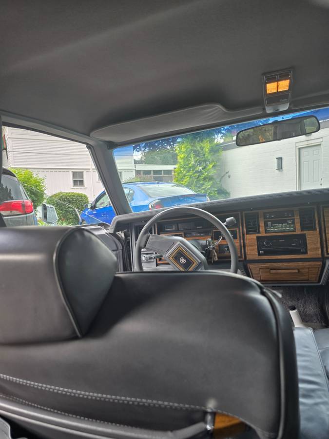 Cadillac-seville-1985-grey-15