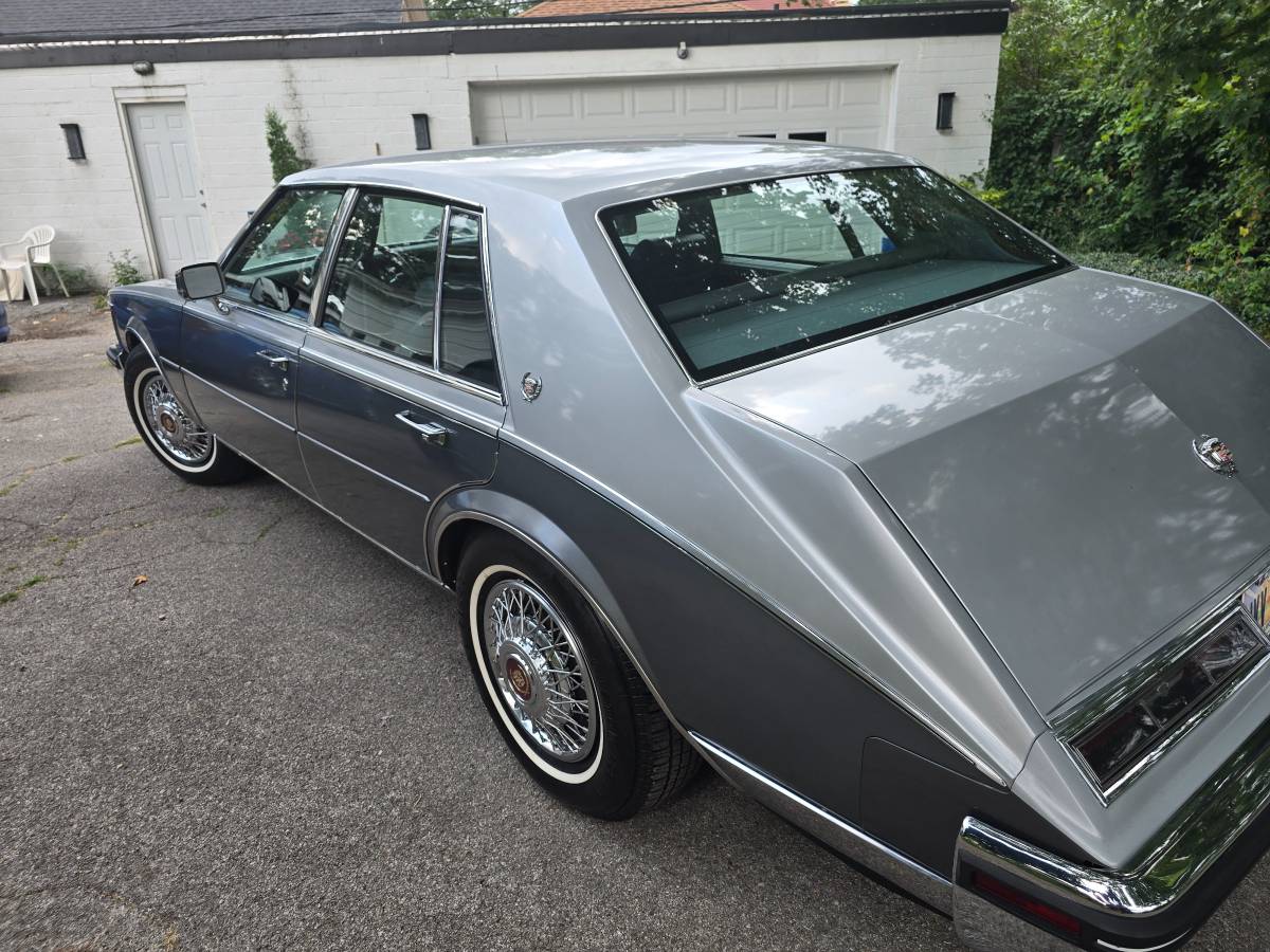 Cadillac-seville-1985-grey-4