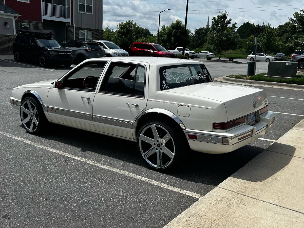 Cadillac-seville-1991-white-1