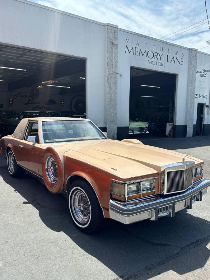 Cadillac-seville-apura-1978-custom