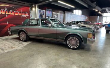 Cadillac-seville-renaissance-1977-green-2