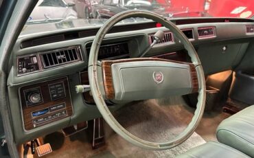 Cadillac-seville-renaissance-1977-green-9