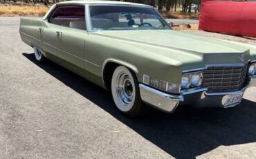 Cadillac-seville-sedan-4d-1969-green-1